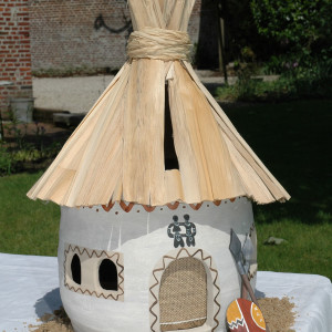 tirelire case africaine mariage Tanzanie, transformable en lampe