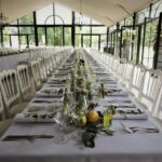 mariage banquet décoration ensoleillée