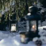 mariage à la neige, lanternes