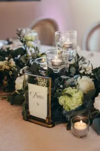 centre de table d'honneur , mariage élégant et fleuri